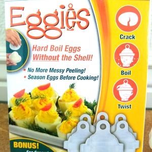 Hard boiled egg maker